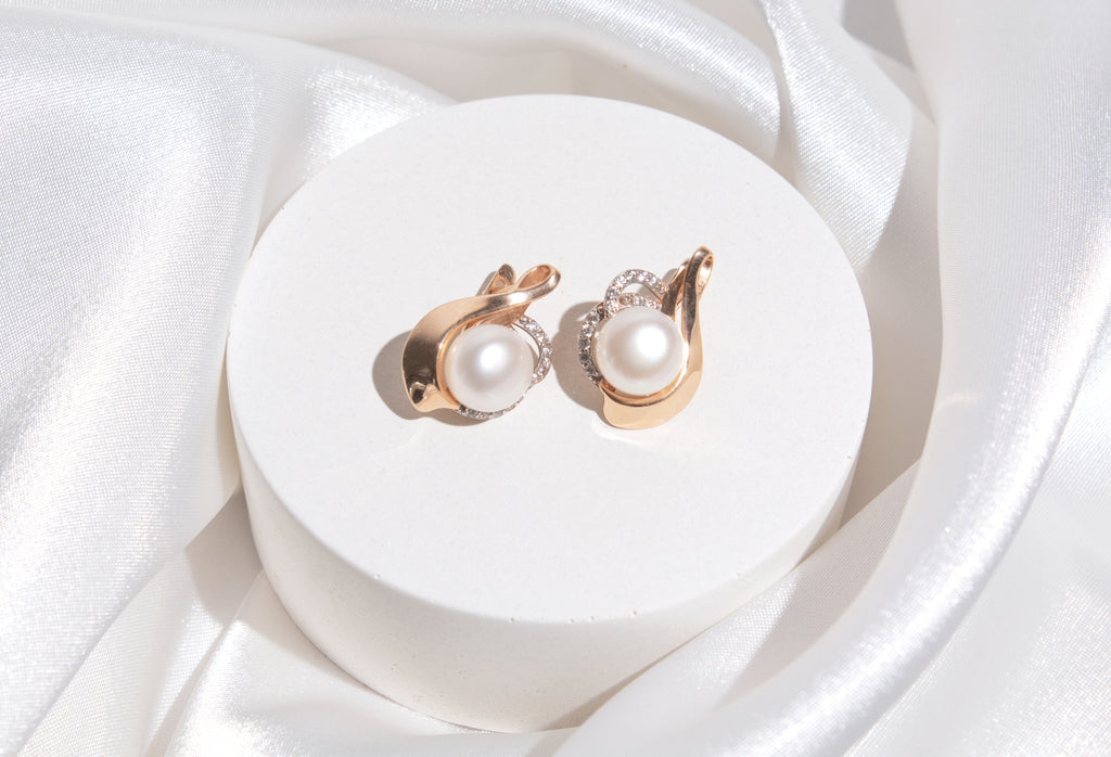 The Elegance of Pearl Earrings