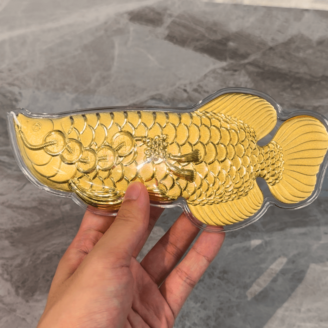 999 Gold Fortune Arowana Figurine 招财金龙