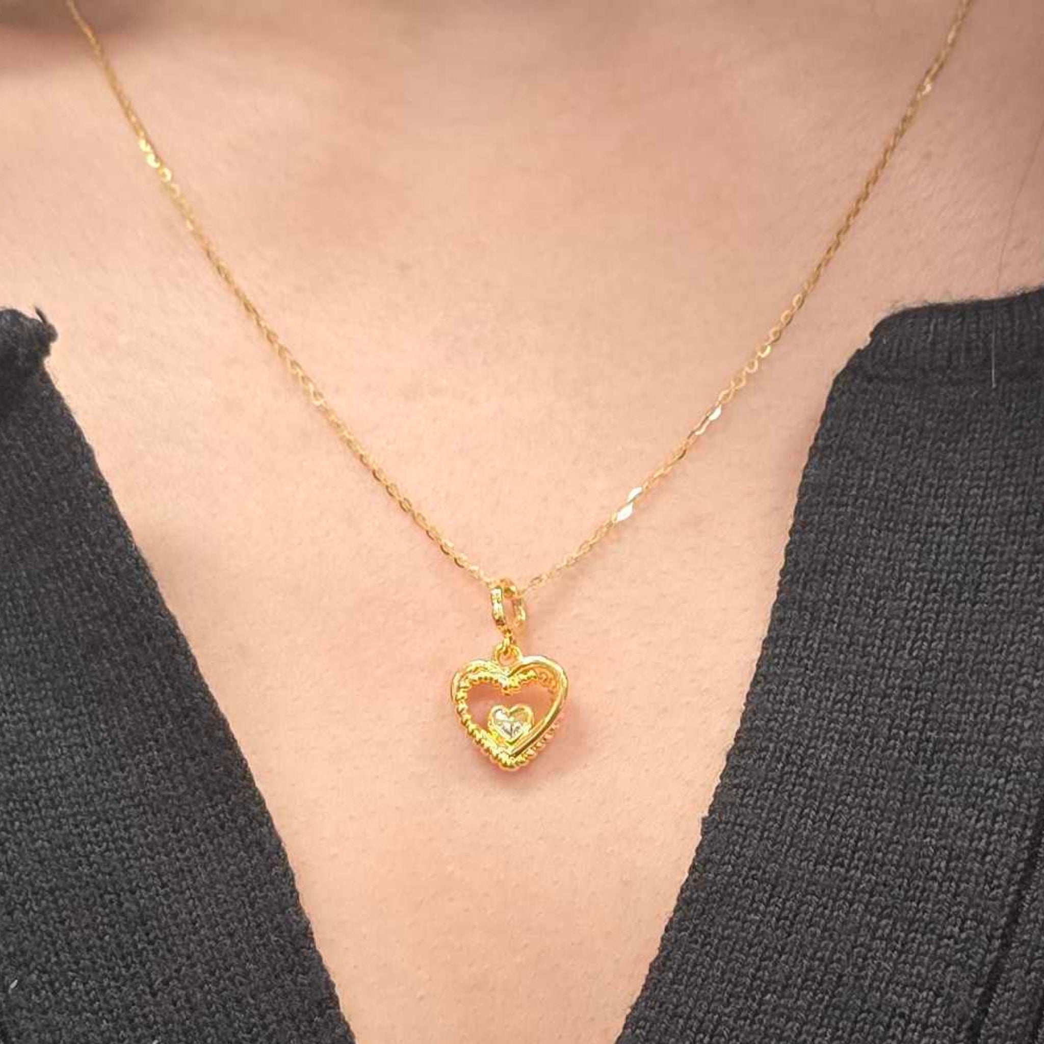 916 Gold 双心相依 Radiant Duo Heart Pendant – MoneyMax Jewellery