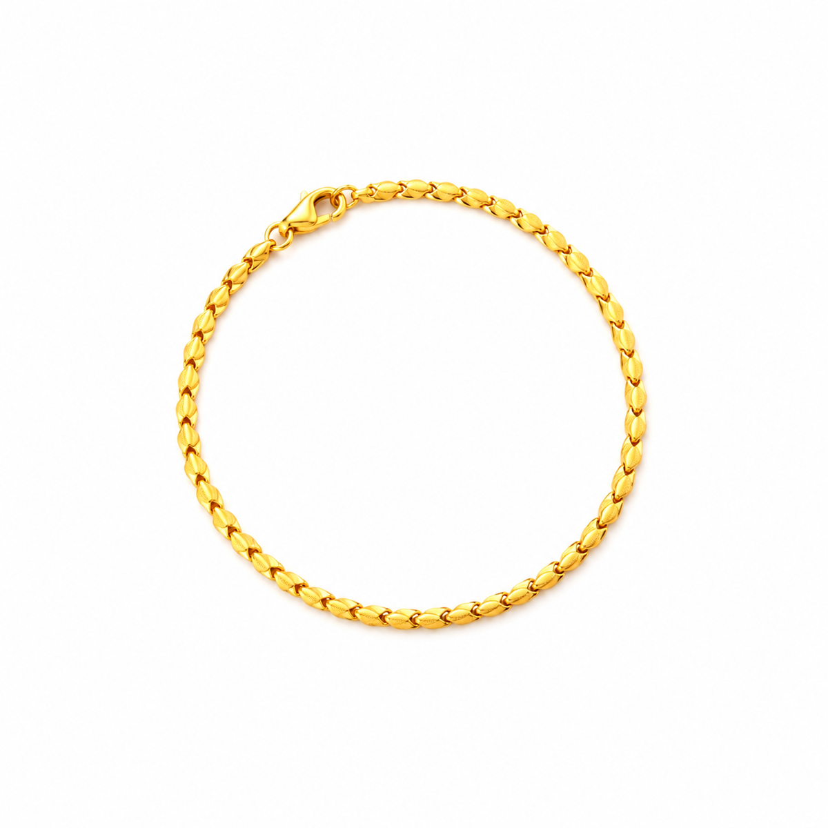 916 Gold Rice Link Bracelet in round style with clasp at 11 o'clock