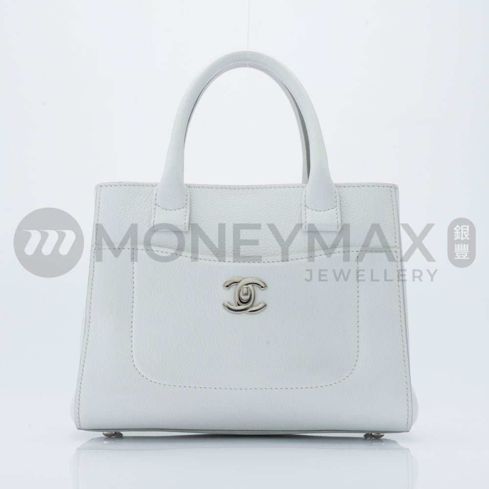 5 Different Types of Handbags & What Makes Each of Them Unique – MoneyMax  Jewellery